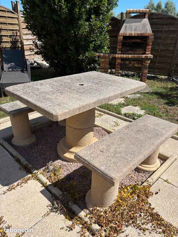 Table en pierre (image 2)