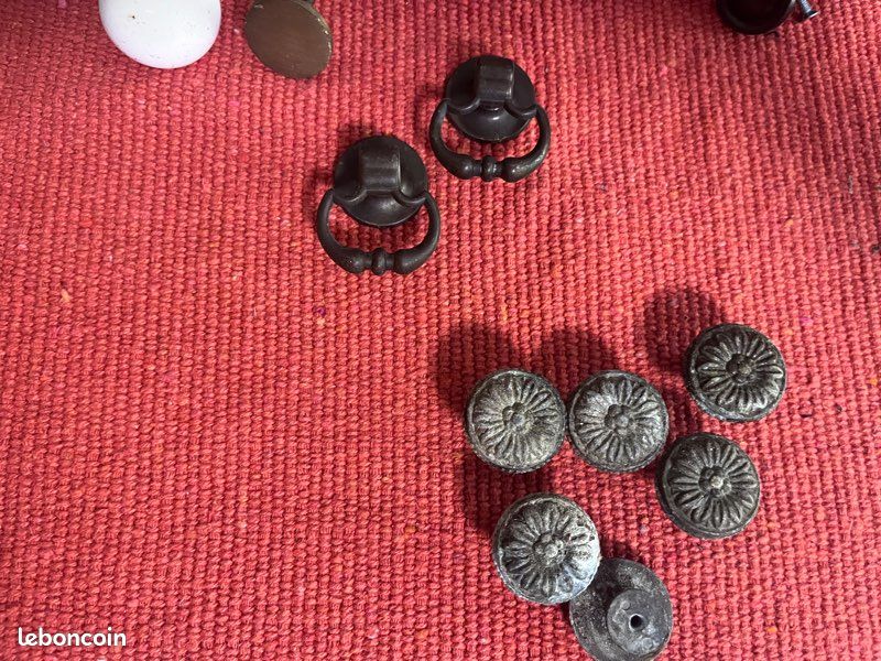 Quincaillerie d'ameublement, boutons de meuble et pièces électriques anciennes, idéal pour relooking de meubles, restauration ou décoration style industriel/brocante (image 4)