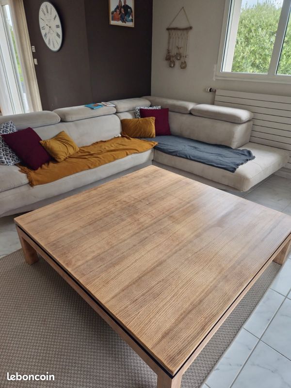 Table basse en chêne massif (image 1)
