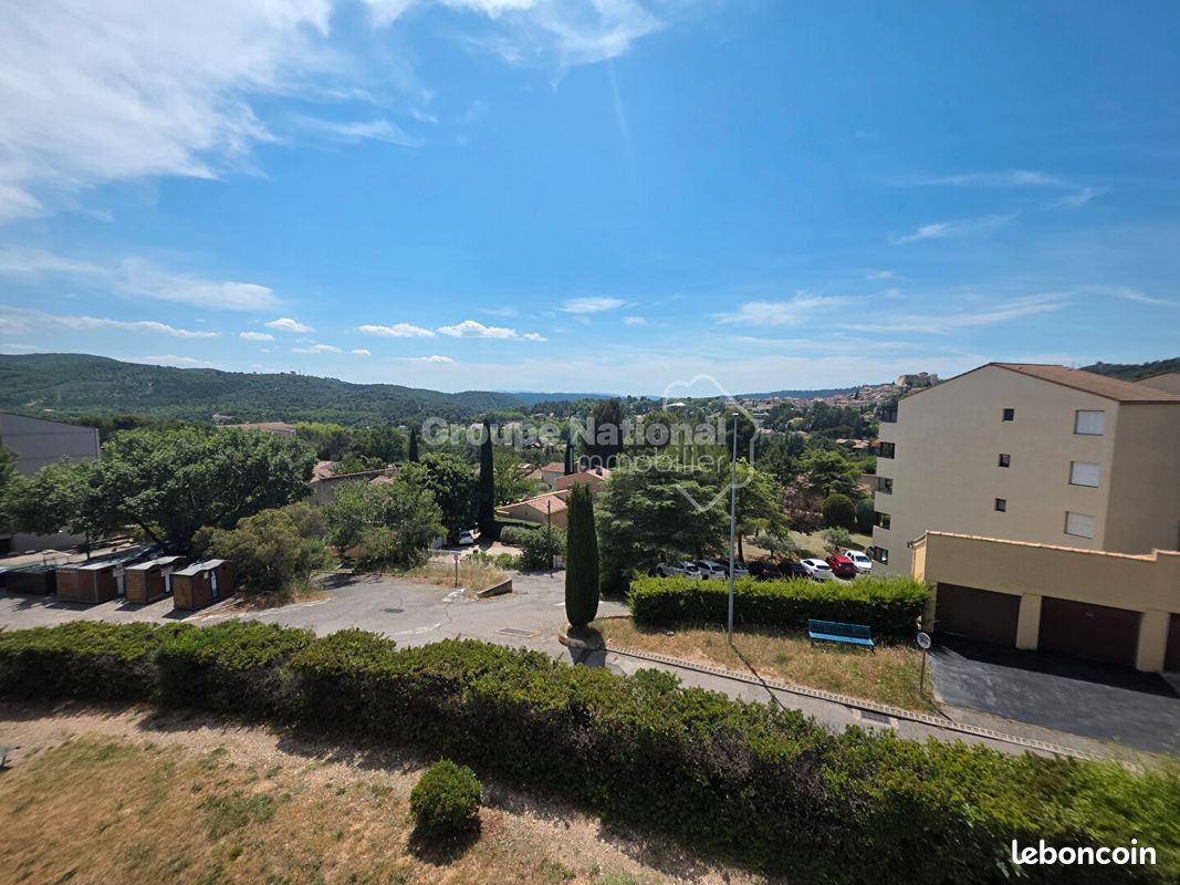 Appartement 1 pièce 28 m² · à Gréoux-les-Bains · 28 m² · 65 000 €