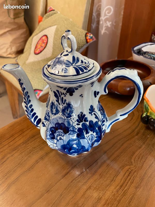 Petite Théière Japonaise en fonte émaillée bleue 0.35 litre