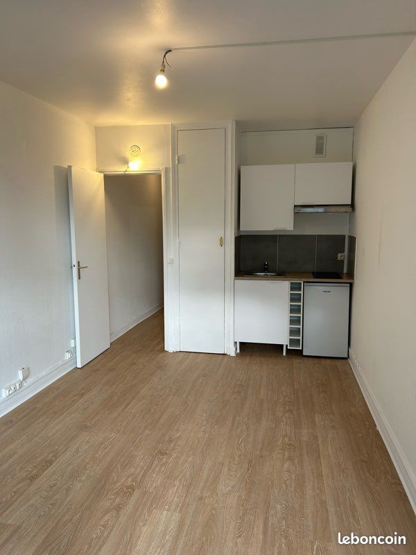Appartement 1 pièce 21 m² · au Chesnay-Rocquencourt · 21 m² · 740 €/mois
