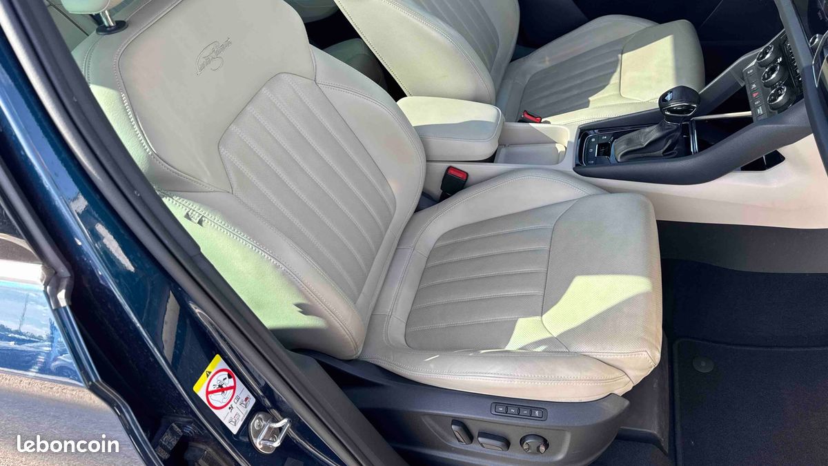 SKODA Kodiaq 2.0 TDI 150 SCR DSG7 7pl Laurin & Klement (image 25)