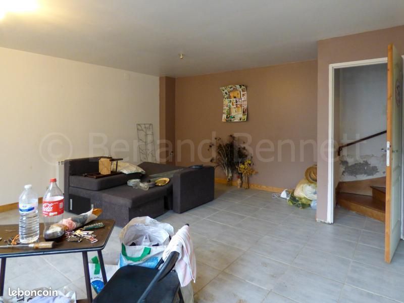 Maison 6 pièces 112 m² - Ruffec 16700 (image principale 2)