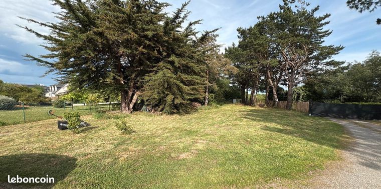 Terrain constructible de 805 m² à Saint-Armel – Permis de construire accordé
