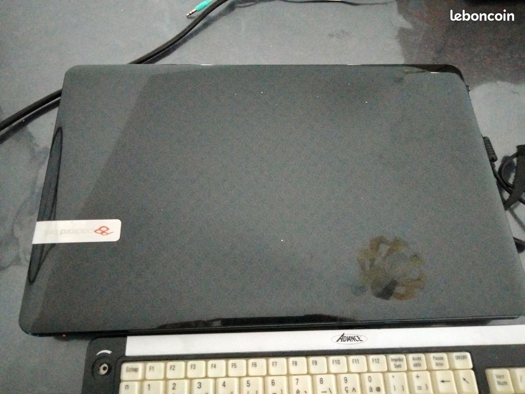 Ordinateur portable Packard bell easynote lv (image 2)