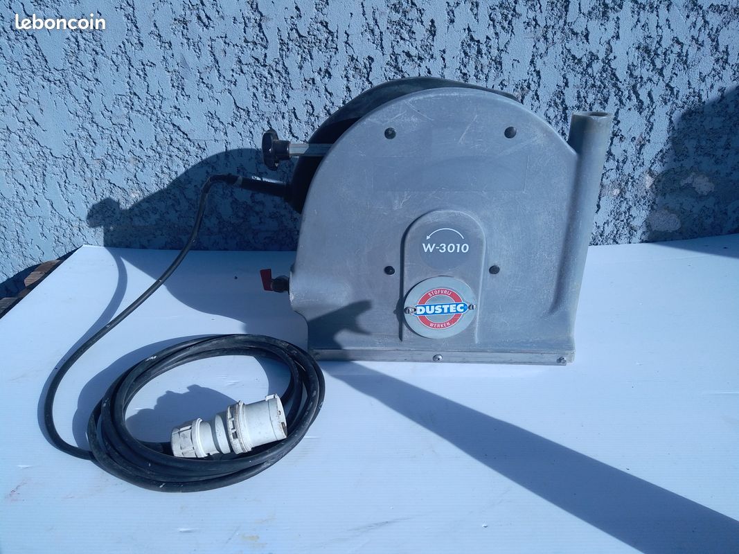 SCIE MURALE PORTATIVE 230 V - PROFONDEUR 120 MM - W3010 disque en très bon état (image 1)
