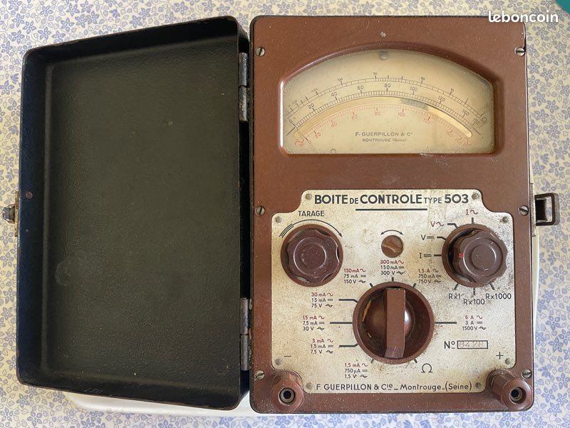Malette ancienne voltmetre (image 1)