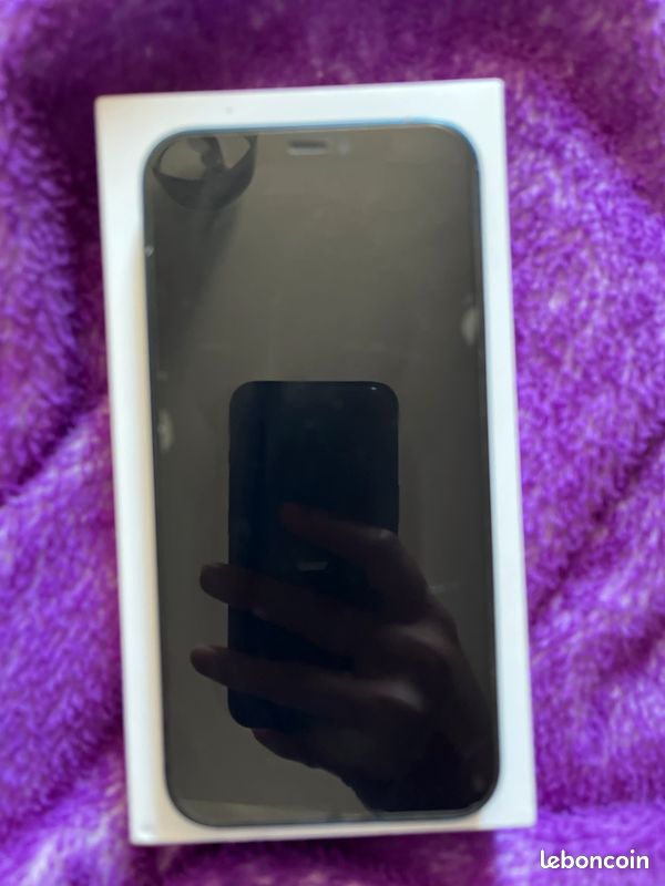 Vente iPhone 12 (image 1)