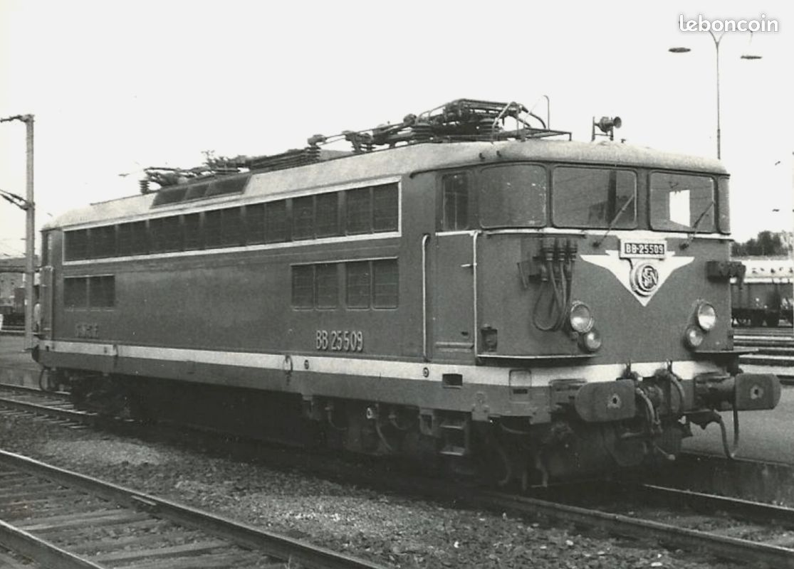 LOCOMOTIVE ÉLECTRIQUE CC 6051 Sncf, digital sound, Piko 96582 expert