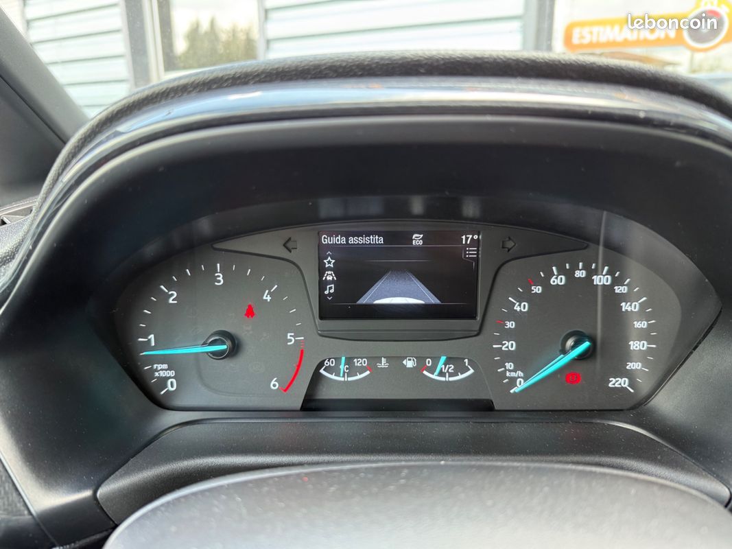 Ford fiesta 1.5 tdci st-line 85ch / camera recul / carplay (image 12)