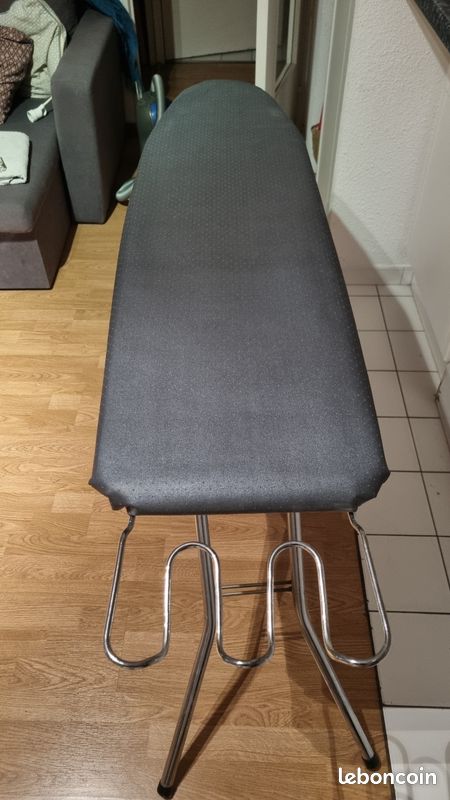 Grande table à repasser pliable (image 3)