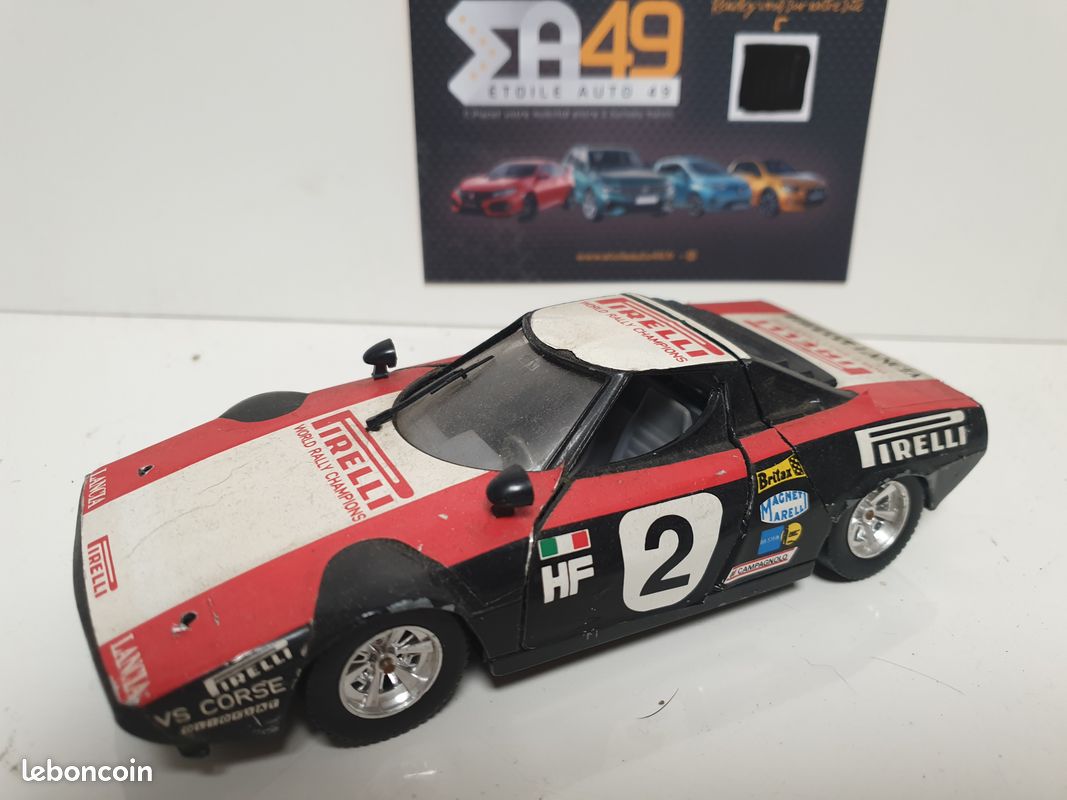 Maquette Voiture 1/24 BURAGO Ref 5195 Lancia 037 Rally