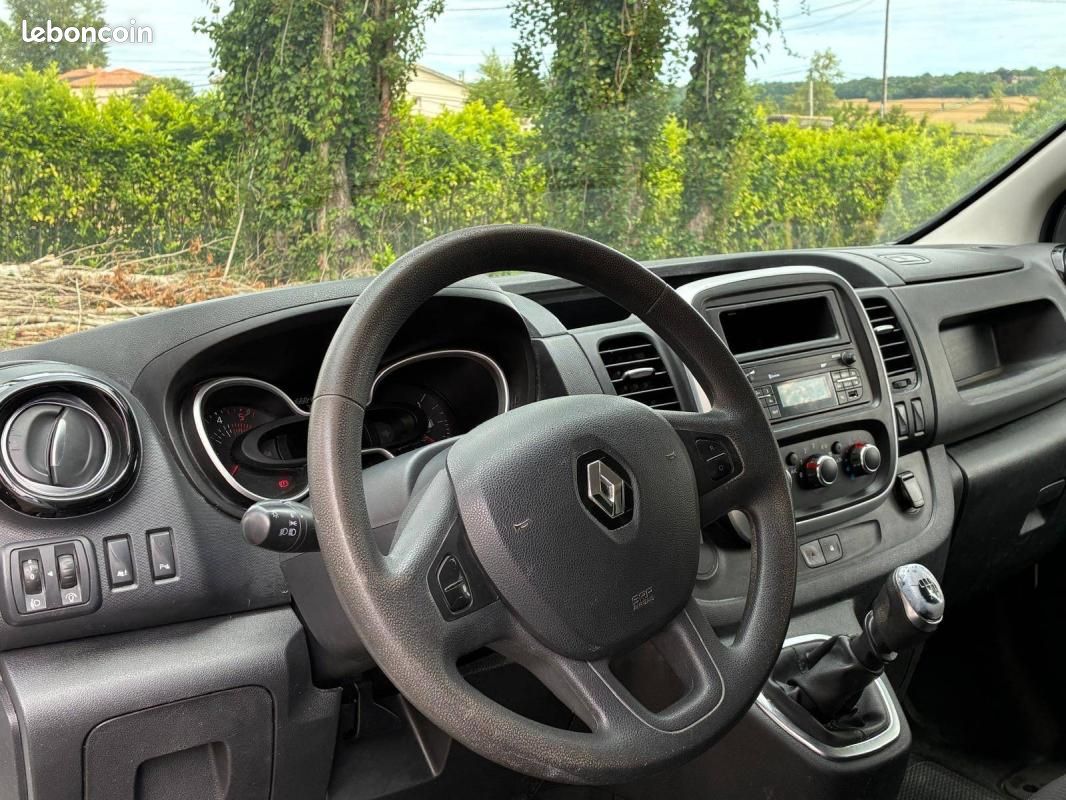 Renault Trafic Fg L1H1 1000 2.0 dCi 120ch Grand Confort (image 8)