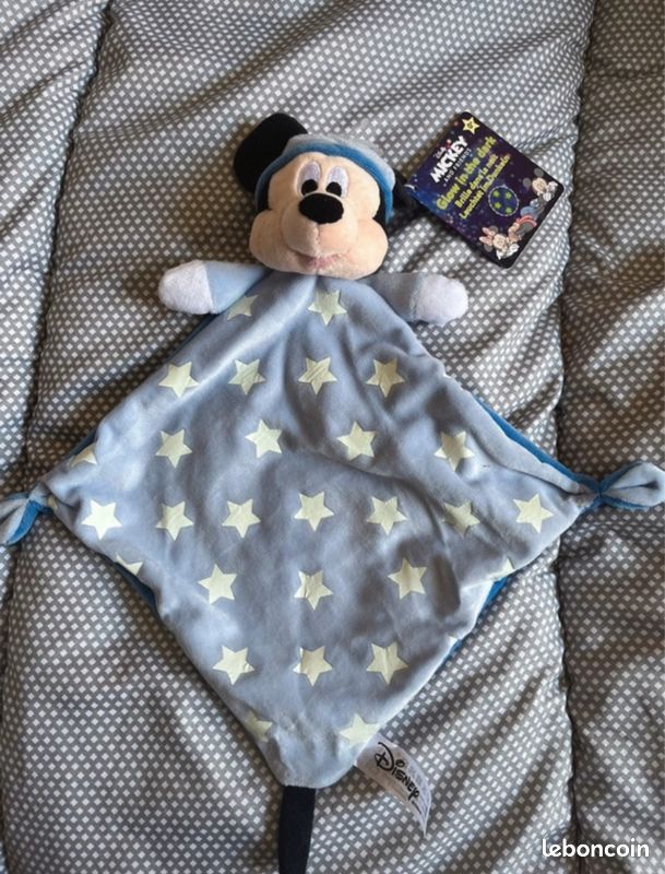 Doudou Mickey (image 1)