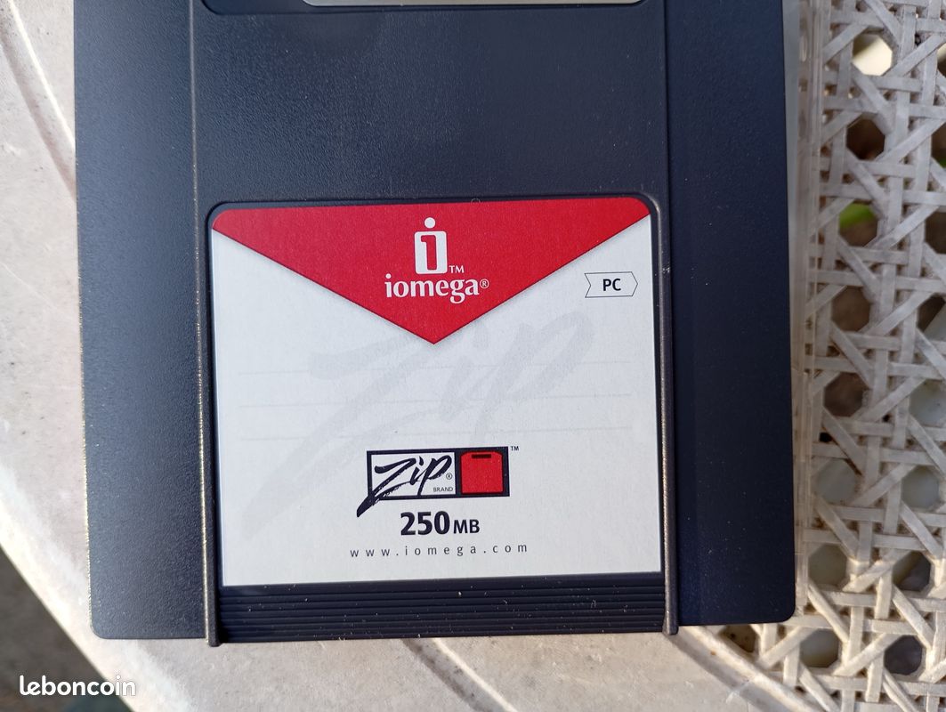 Disquettes ZIP Iomega 250MB (image 4)