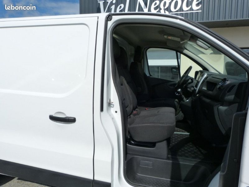 Renault TRAFIC III FG L1H1 1000 2.0 DCI 120CH CONFORT E6 (image 15)