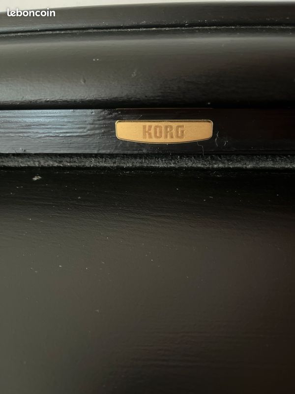 Piano numérique Korg avec meuble (image 8)