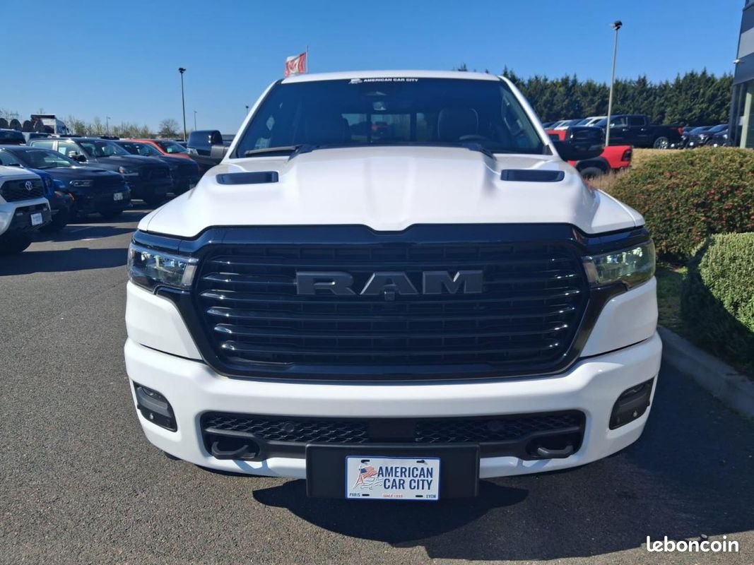Dodge ram 1500 crew laramie sport night edition air (image 9)
