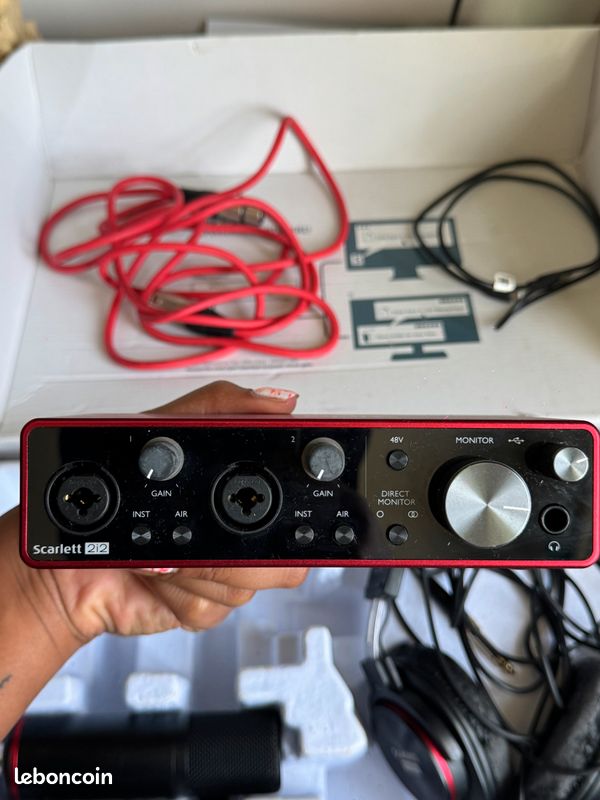 Scarlett 2i2 studio, Micro et Carte son Focusrite (image 2)