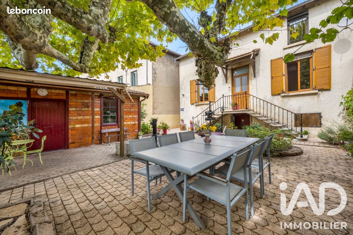Maison 6 pièces 158 m² · à Ambérieu-en-Bugey · 158 m² · 349 000 €