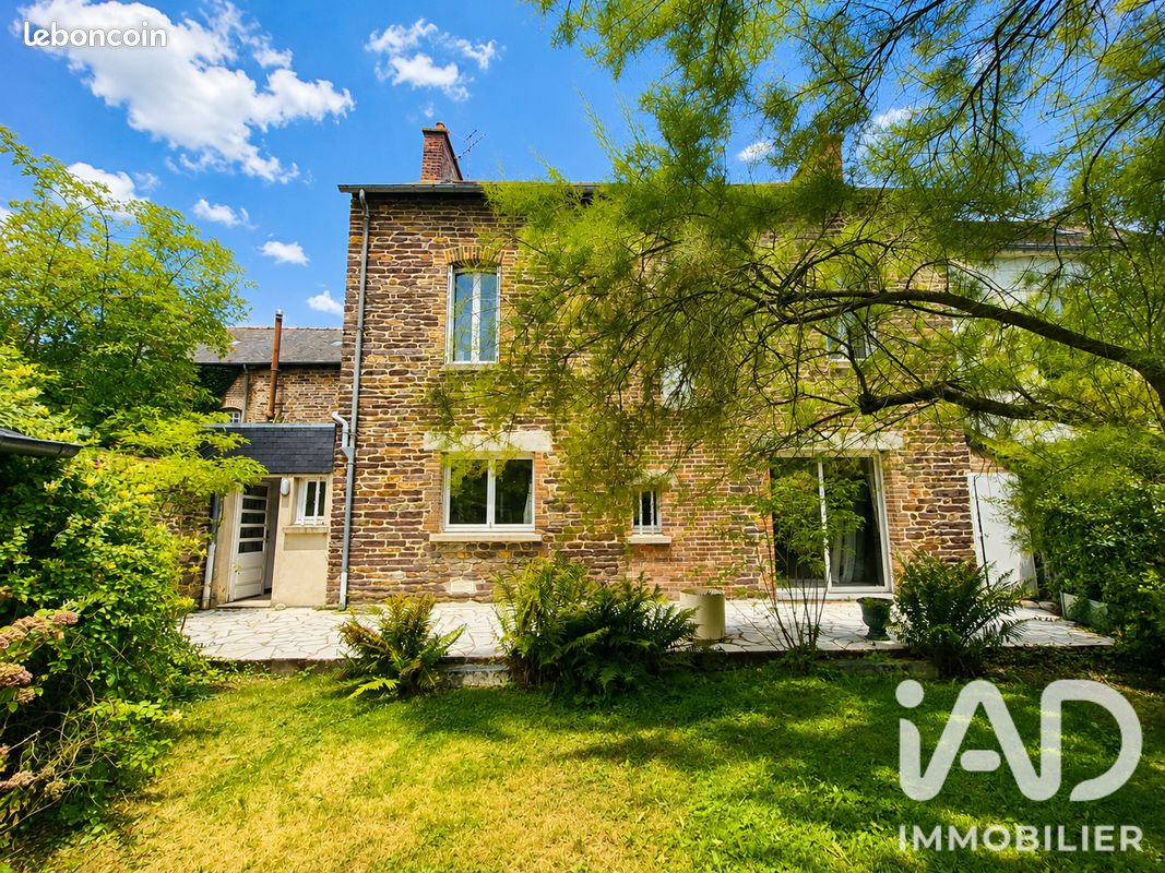 Maison 8 pièces 160 m² · à Rennes · 160 m² · 614 900 €