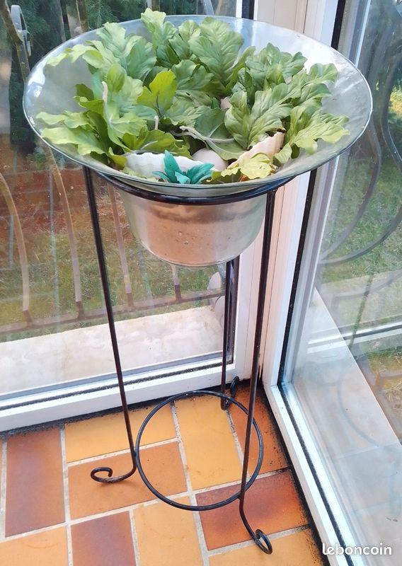 Vasque ou cache pot sur pied (image 2)