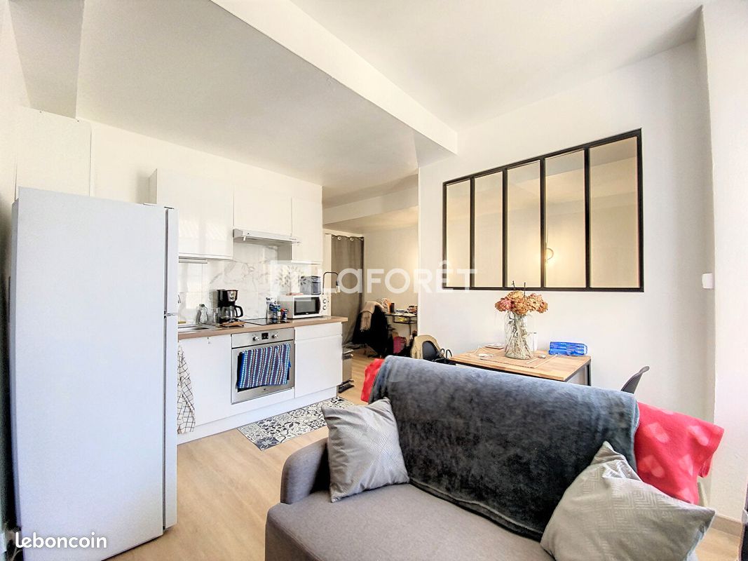 Appartement 1 pièce 25 m² · à Orange · 25 m² · 449 €