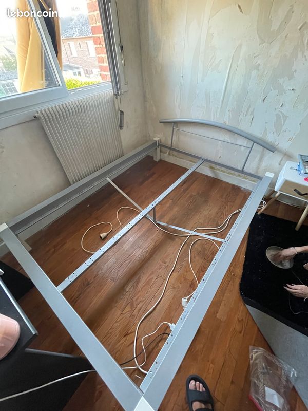 Vend lit et matelas 140 190 (image 1)
