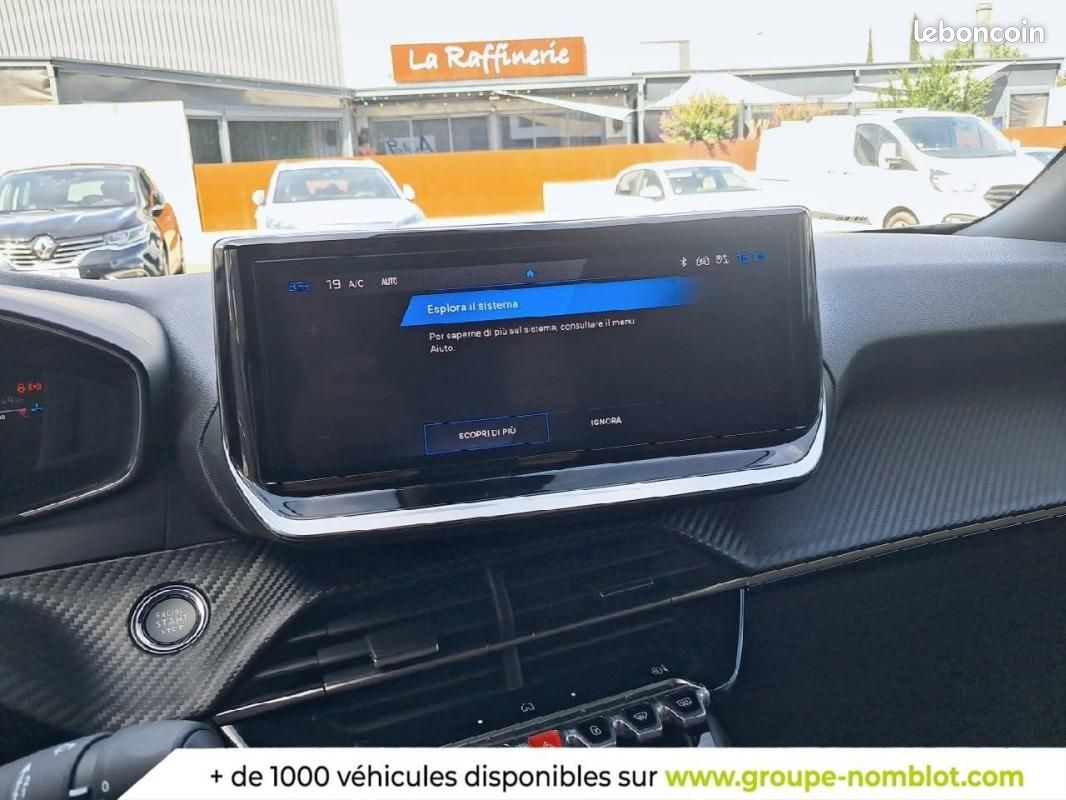 Peugeot 2008 Hybrid 145 e-DCS6 Allure (image 18)