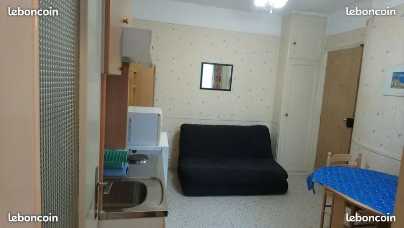 Appartement 1 pièce 15 m² · à Paris · 15 m² · 608 €
