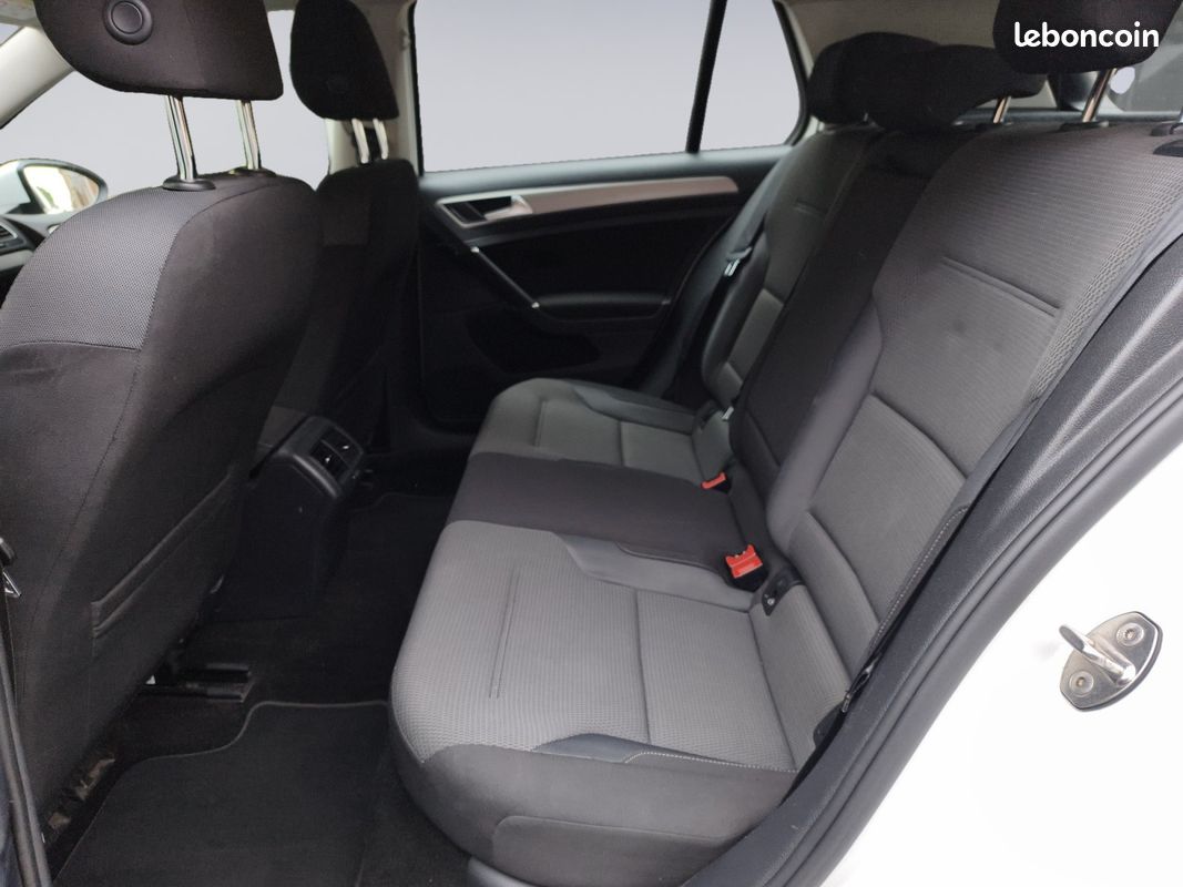 VOLKSWAGEN GOLF 1.6 TDI 110 BlueMotion Confortline / GARANTIE 12 MOIS (image 12)