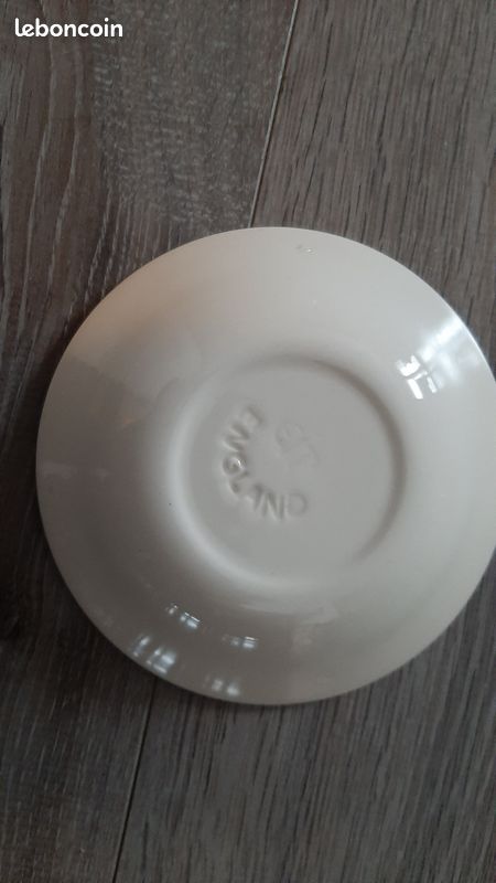 Lot de 6 Soucoupes en porcelaine Anglaise (image 2)
