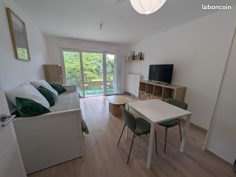 Appartement 1 pièce 28 m² · à Croix · 28 m² · 700 €/mois