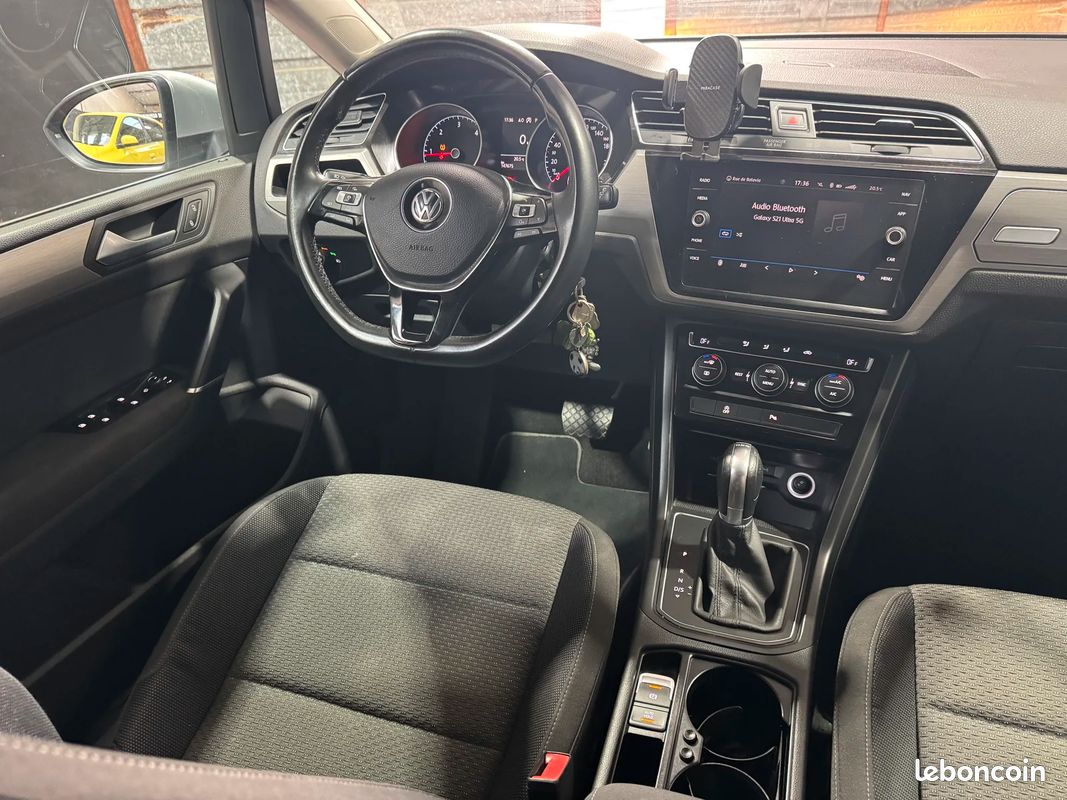 Volkswagen TOURAN 1.6 TDI 115cv DSG7 Confortline / Caméra de Recul / Régulateur de vitesse (image 23)