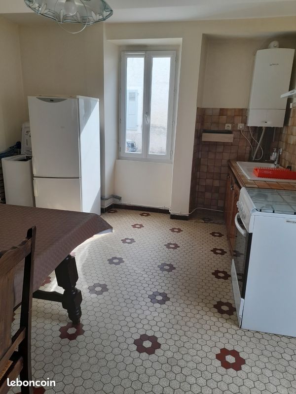 Appartement 3 pièces 55 m² · à Nay · 55 m² · 630 €