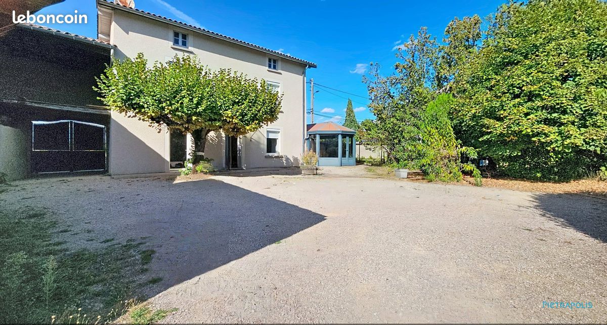 Maison 4 pièces 88 m² · à Auberives-sur-Varèze · 88 m² · 270 000 €