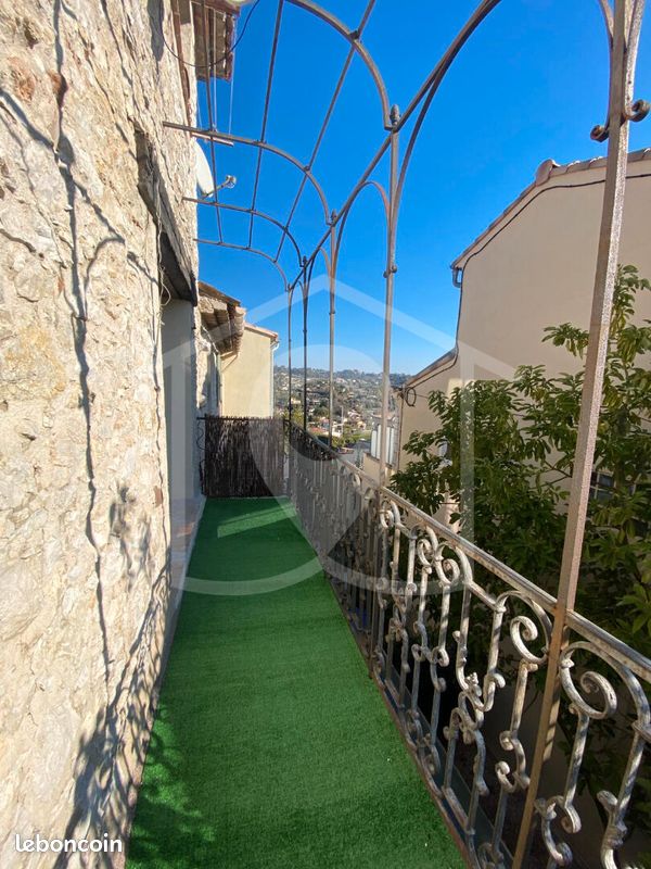 Appartement 2 pièces 32 m² · à La Colle-sur-Loup · 32 m² · 820 €