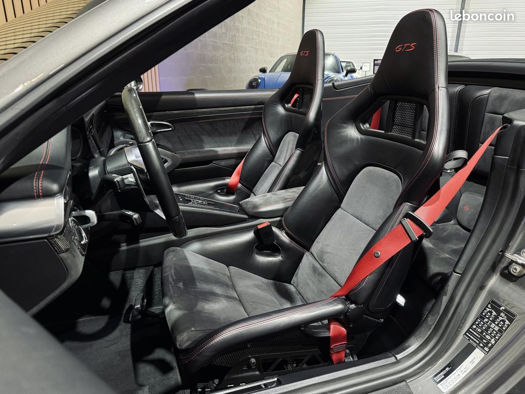 PORSCHE 911 CABRIOLET 991 (2) CARRERA 4 GTS Cabriolet 3.0 450 PDK 56KE D\'OPTIONS IMMAT FRANCE SUIVI PORSCHE (image 4)