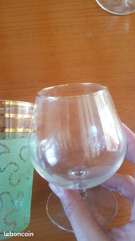 16 verres vintage avec liserets doré (image 2)