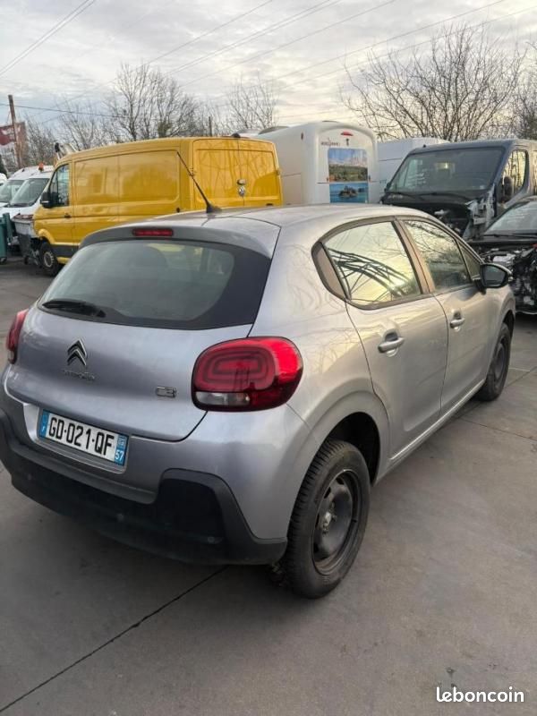 Citroën C3 BlueHDi 100 S&S BVM6 Feel ACCIDENTEE (image 5)