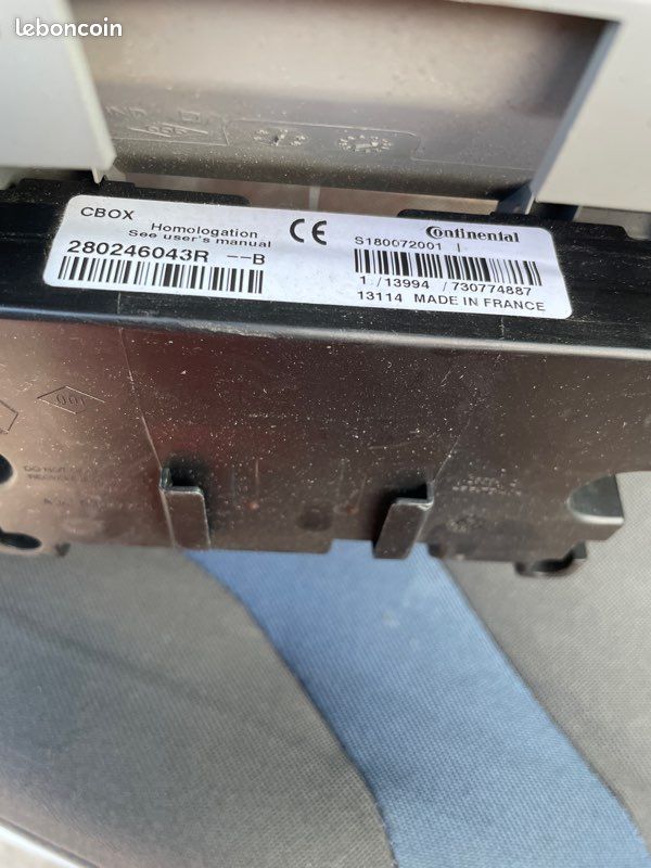 Calculateur module cbox 280246043R Renault trafic 2 (image 1)