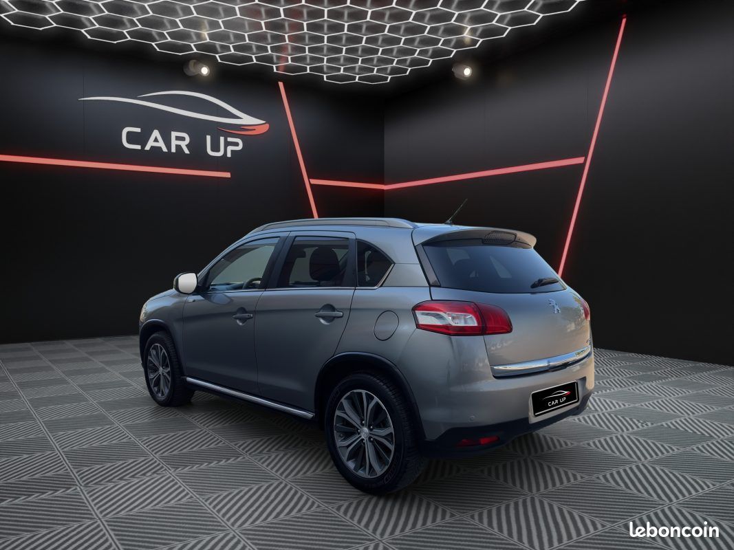 PEUGEOT 4008 1.6 HDi 114 cv Style 4x4 (image 7)