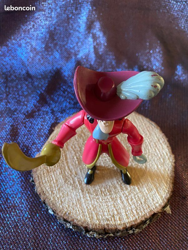 Figurine capitaine crochet disney (image 3)