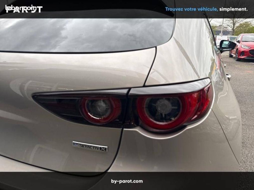 Mazda 3 2024 Berline 2.0L e-SKYACTIV-X M Hybrid 186 ch BVA6 Exclusive-Line (image 23)