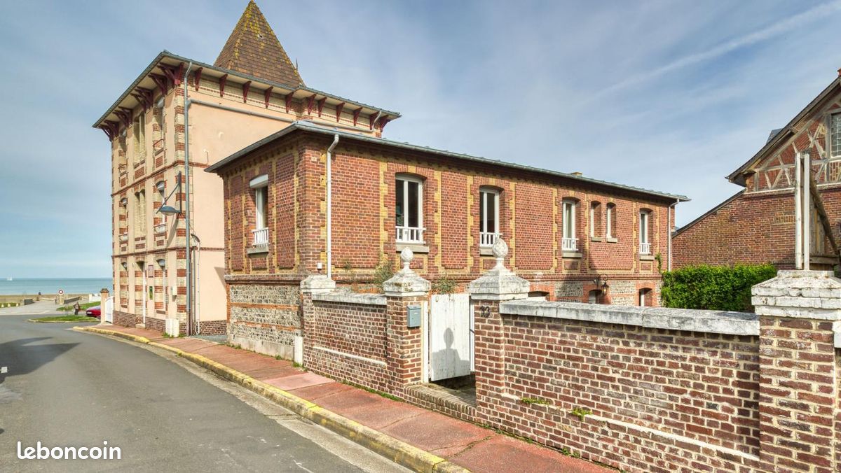 Maison 5 pièces 143 m² · à Hautot-sur-Mer · 143 m² · 690 000 €