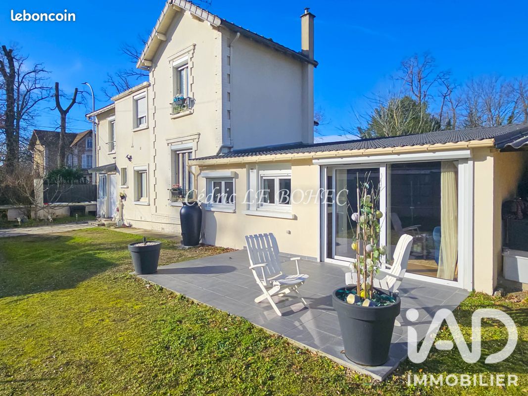 Maison 6 pièces 115 m² · à Beauchamp · 115 m² · 439 000 €