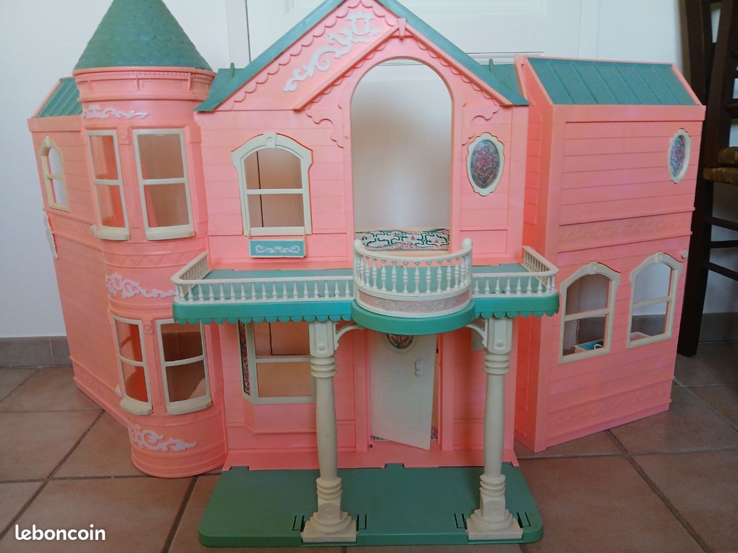 Vends maison de barbie (image 2)