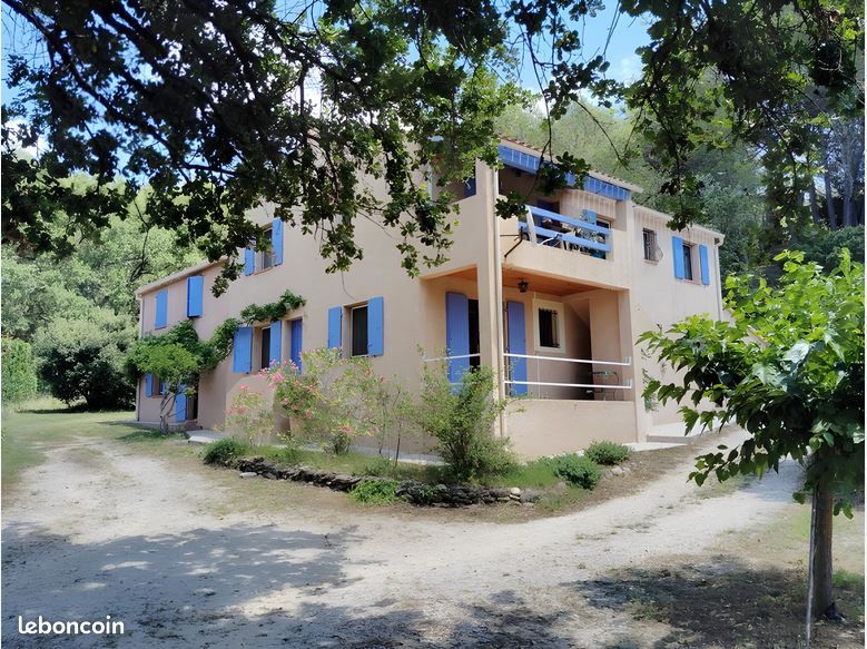 Maison 10 pièces 220 m² · à Lauris · 220 m² · 665 000 €