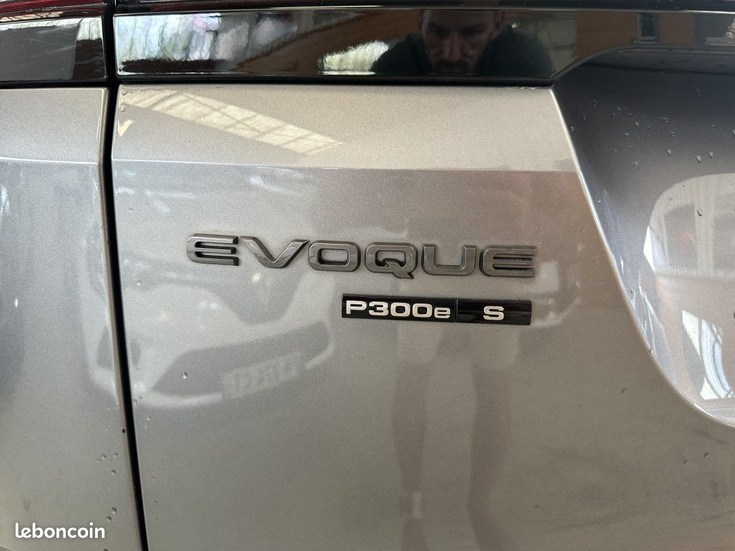 RANGE ROVER EVOQUE P300e 309CV R-DYNAMIC (image 20)